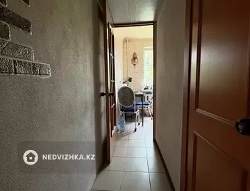 2-комнатная квартира, этаж 3 из 4, 43 м²
