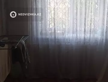 4-комнатная квартира, этаж 1 из 5, 63 м²