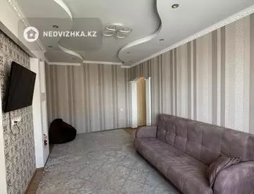 2-комнатная квартира, этаж 4 из 5, 64 м²