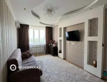 2-комнатная квартира, этаж 4 из 5, 64 м²