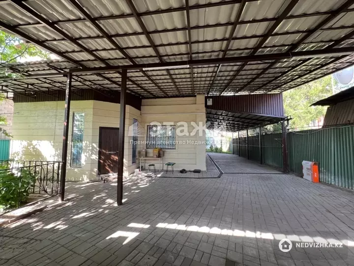 426.6 м², 15-комнатный дом, 6 соток, 427 м², изображение - 1