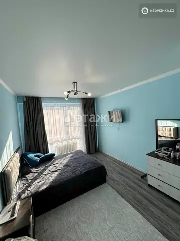 2-комнатная квартира, этаж 3 из 10, 47 м²