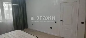1-комнатная квартира, этаж 8 из 9, 42 м²