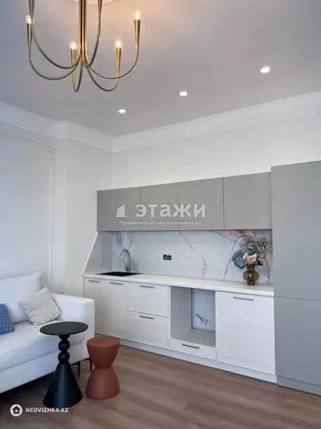 2-комнатная квартира, этаж 17 из 17, 50 м²