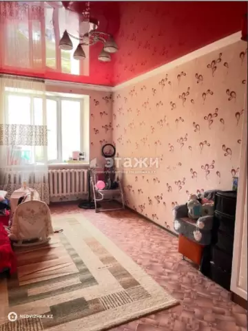3-комнатная квартира, этаж 3 из 9, 81 м²