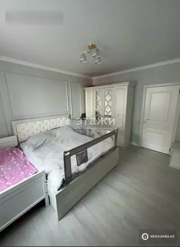 2-комнатная квартира, этаж 8 из 16, 64 м²