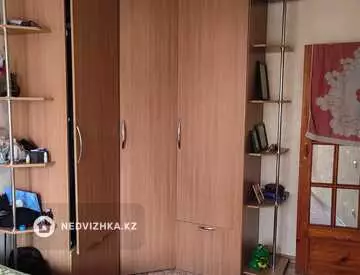 3-комнатная квартира, этаж 3 из 6, 60 м²