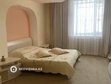 3-комнатная квартира, этаж 1 из 3, 84 м²