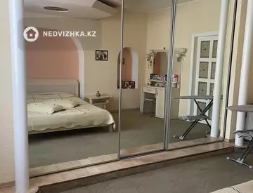 3-комнатная квартира, этаж 1 из 3, 84 м²