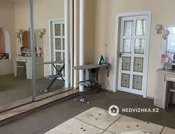 3-комнатная квартира, этаж 1 из 3, 84 м²