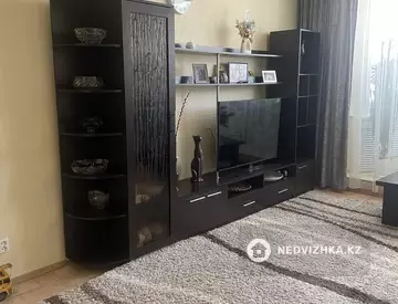 3-комнатная квартира, этаж 1 из 3, 84 м²