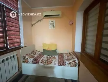 3-комнатная квартира, этаж 4 из 5, 55 м²