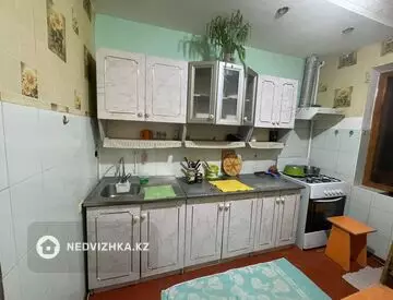3-комнатная квартира, этаж 4 из 5, 55 м²