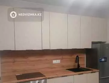 2-комнатная квартира, этаж 2 из 5, 58 м², на длительный срок