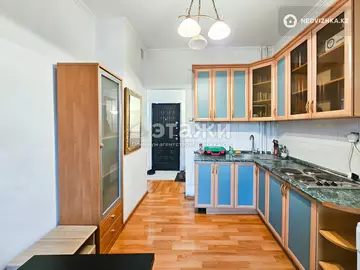 1-комнатная квартира, этаж 4 из 5, 32 м²
