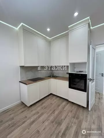 2-комнатная квартира, этаж 9 из 12, 64 м²