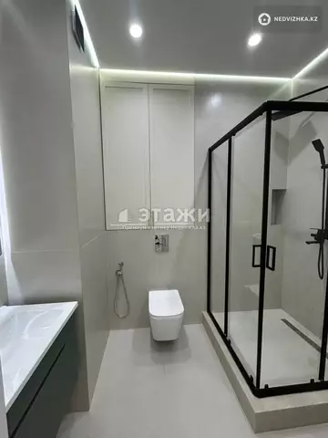 2-комнатная квартира, этаж 9 из 12, 64 м²