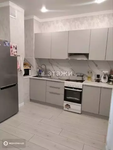 2-комнатная квартира, этаж 4 из 14, 59 м²