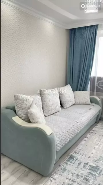 2-комнатная квартира, этаж 12 из 12, 55 м²