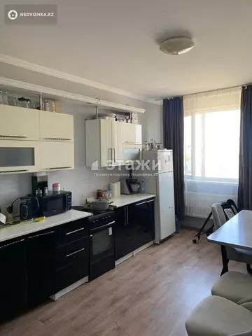 57.1 м², 1-комнатная квартира, этаж 2 из 13, 57 м², изображение - 1