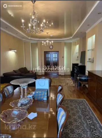 4-комнатная квартира, этаж 11 из 13, 180 м²