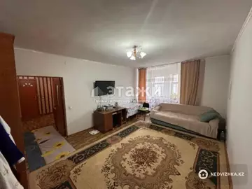 2-комнатная квартира, этаж 9 из 13, 60 м²