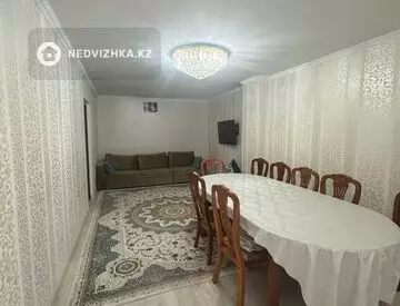 2-комнатная квартира, этаж 1 из 10, 77 м²