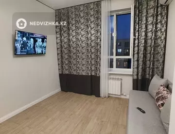 1-комнатная квартира, этаж 8 из 9, 42 м²