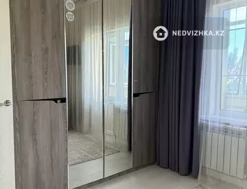 2-комнатная квартира, этаж 3 из 13, 48 м²
