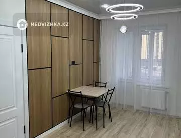 1-комнатная квартира, этаж 4 из 12, 43 м²