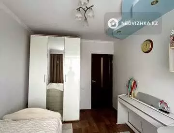 3-комнатная квартира, этаж 4 из 6, 62 м²