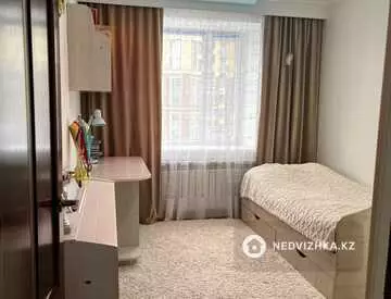 3-комнатная квартира, этаж 4 из 6, 62 м²