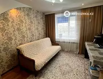 3-комнатная квартира, этаж 4 из 6, 62 м²