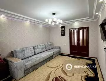 3-комнатная квартира, этаж 4 из 6, 62 м²