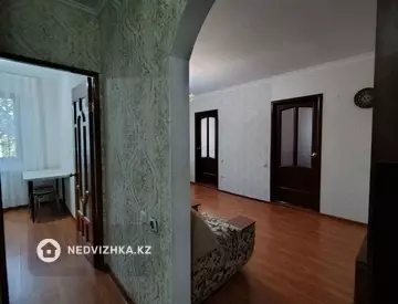 3-комнатная квартира, этаж 2 из 5, 47 м²
