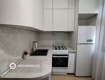 3-комнатная квартира, этаж 2 из 5, 47 м²