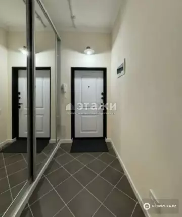 2-комнатная квартира, этаж 3 из 20, 80 м²