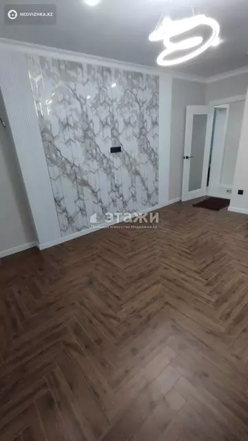 2-комнатная квартира, этаж 13 из 15, 53 м²