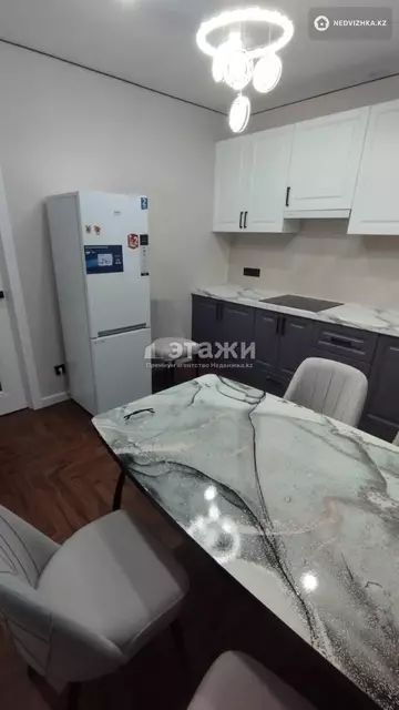 2-комнатная квартира, этаж 13 из 15, 53 м²