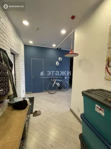4-комнатная квартира, этаж 18 из 18, 122 м²