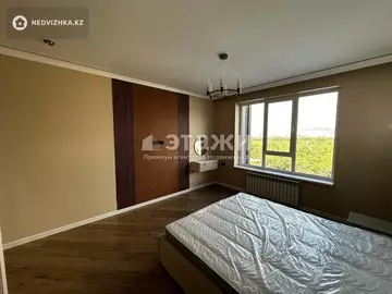 2-комнатная квартира, этаж 8 из 16, 64 м², на длительный срок