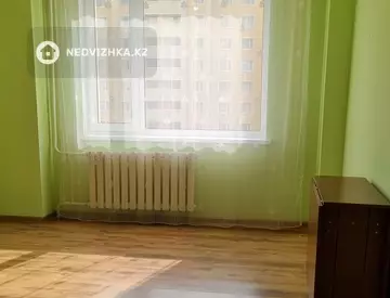 4-комнатная квартира, этаж 6 из 12, 104 м²