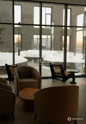 4-комнатная квартира, этаж 1 из 4, 181 м²