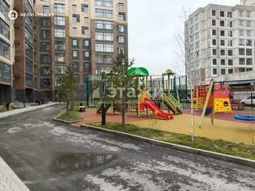 1-комнатная квартира, этаж 8 из 9, 37 м²
