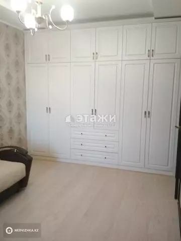 1-комнатная квартира, этаж 8 из 9, 40 м²