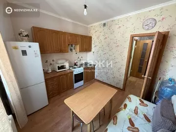 1-комнатная квартира, этаж 2 из 19, 39 м²