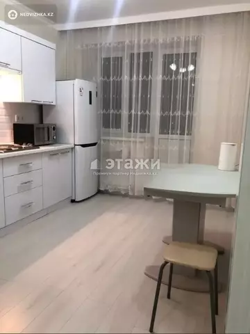1-комнатная квартира, этаж 2 из 8, 38 м²