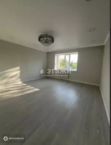 3-комнатная квартира, этаж 3 из 9, 84 м²