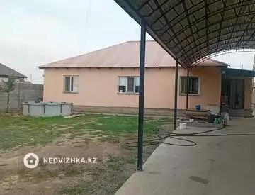5-комнатная квартира, этаж 1 из 4, 6 м²