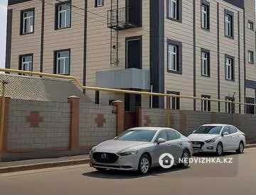 Офисное помещение, этаж 2 из 3, в бизнес-центре, 20 м²
